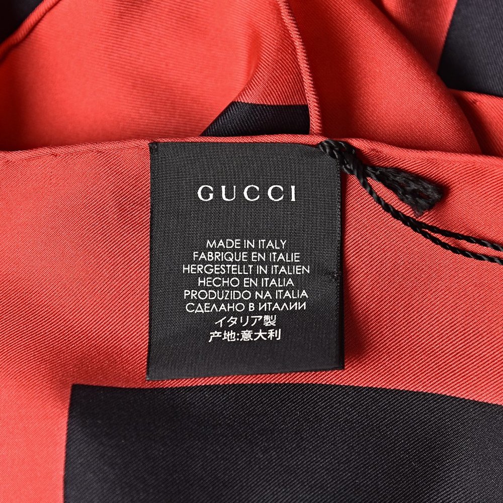 Gucci Future Foulard Scarf in Black - Picture 8 of 8